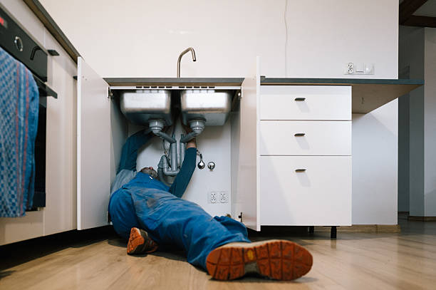 Professional Leak Detection technician working in Brooksville, MS